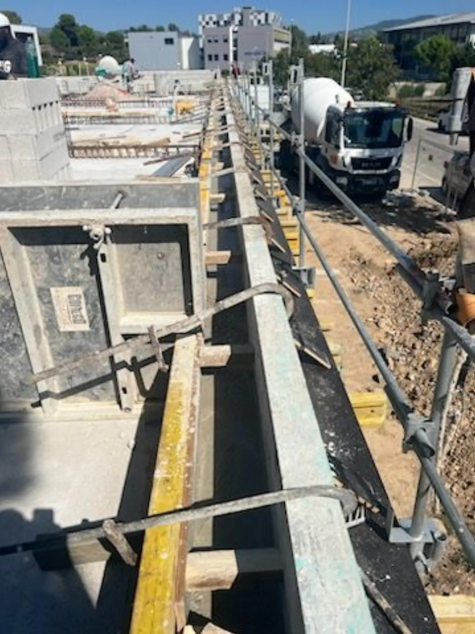Coulage des dalles béton